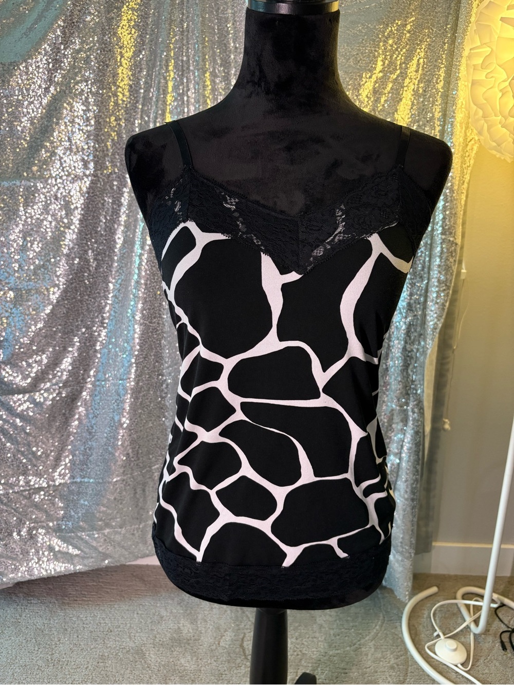 Y2K Lace Cami 🤍